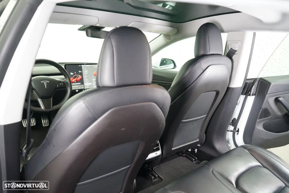 Tesla Model 3 Standard Range Plus RWD - 36