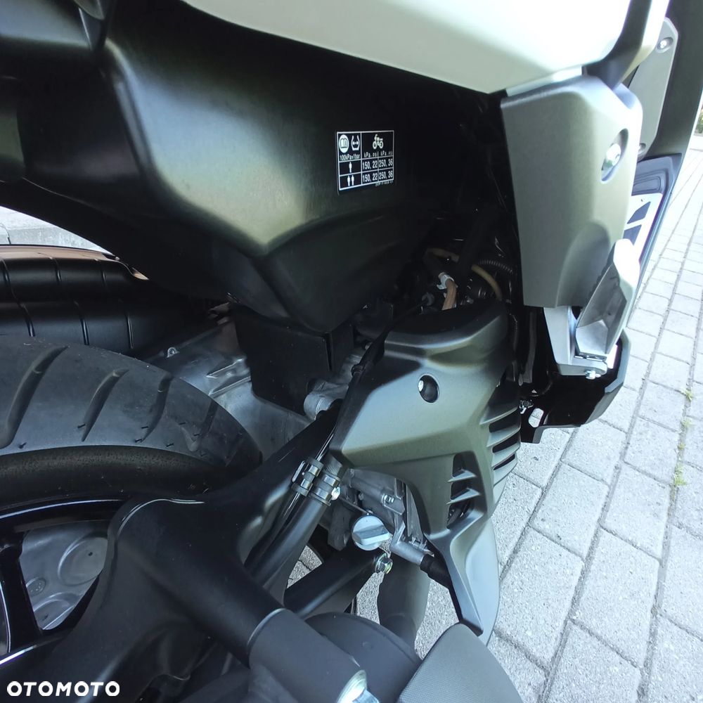 Yamaha NMAX - 6