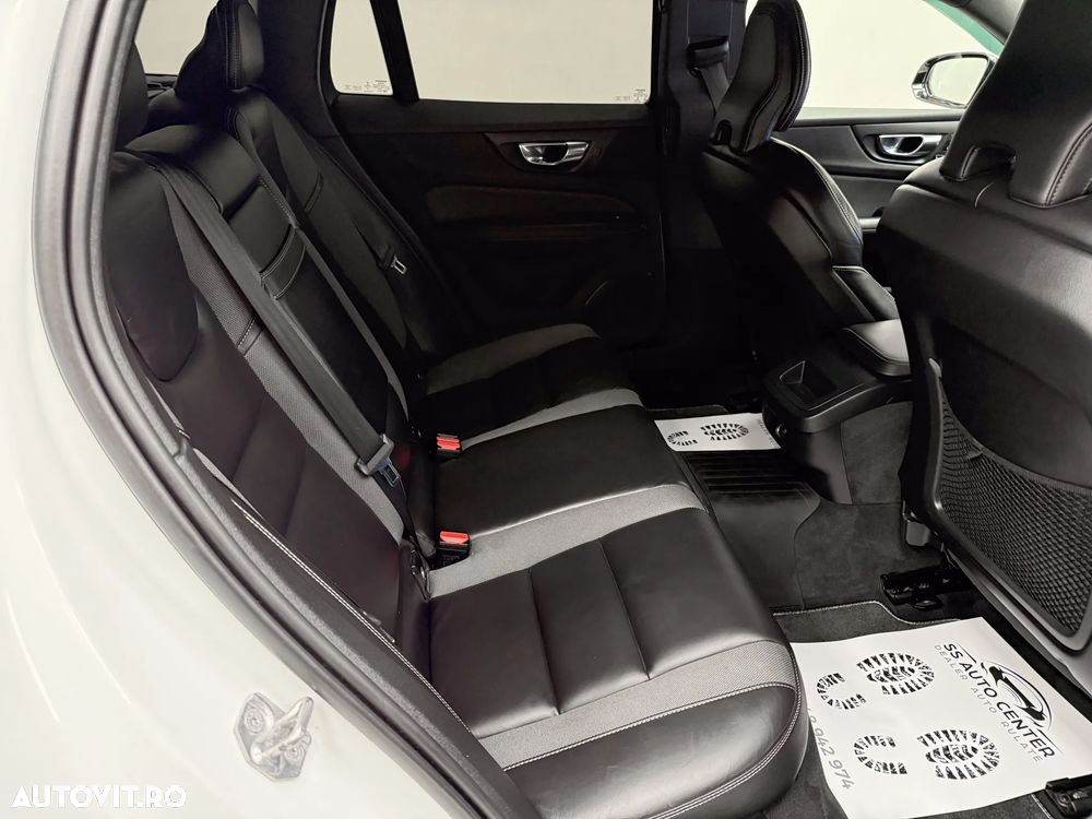 Volvo V60 D4 R-Design - 9