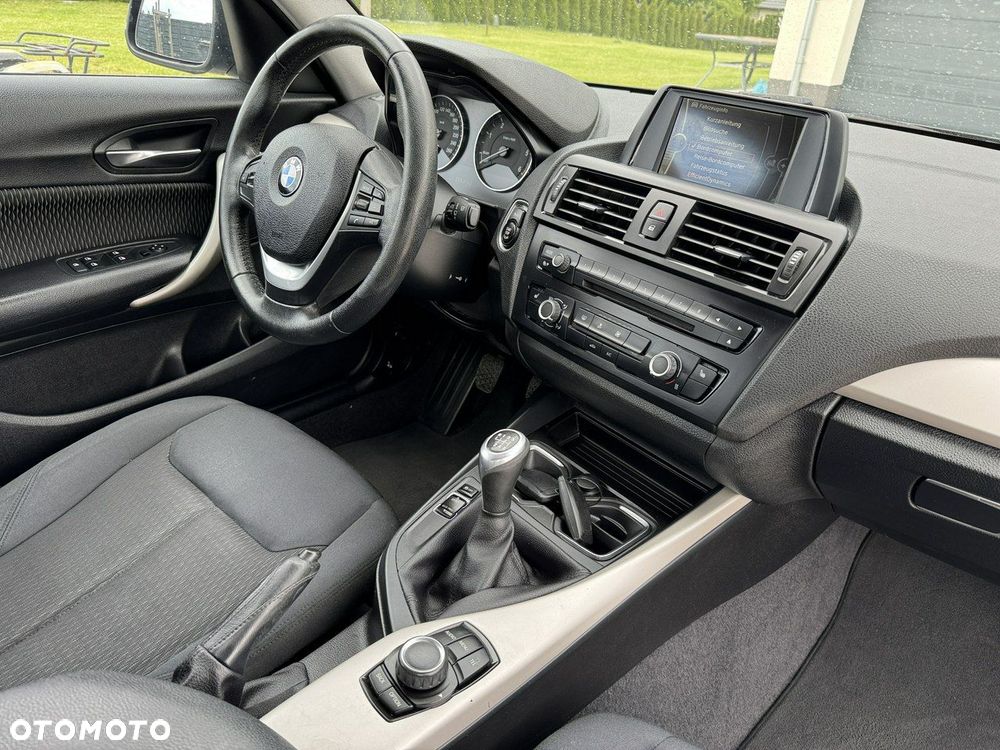 BMW Seria 1 - 27