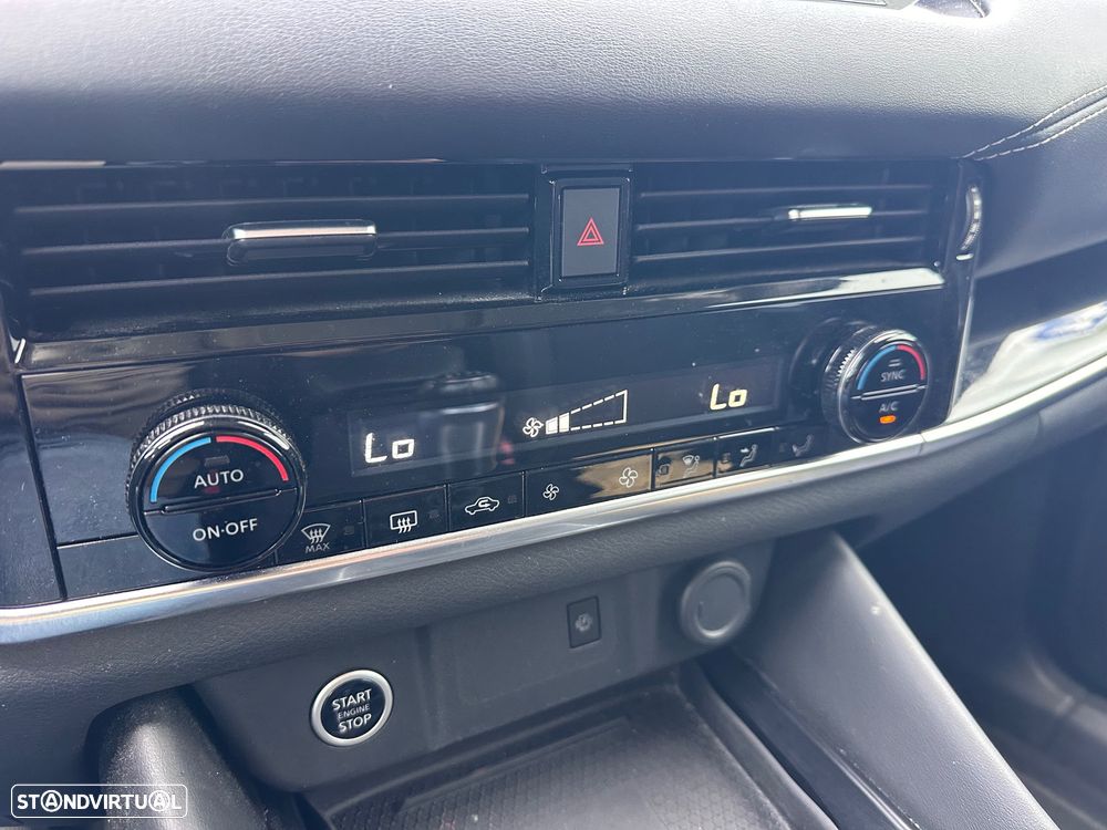 Nissan Qashqai 1.3 DIG-T N-Connecta J18 - 7