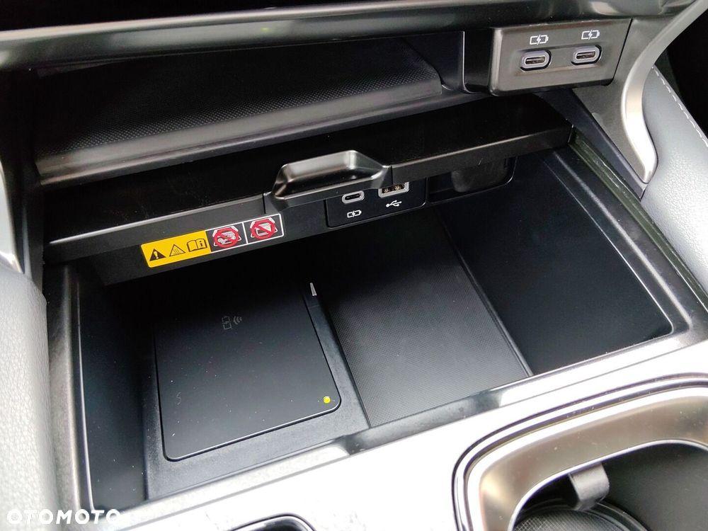 Lexus RX 450h+ Omotenashi - 21