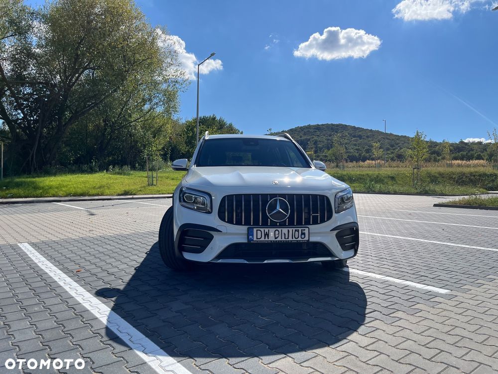 Mercedes-Benz GLB - 14