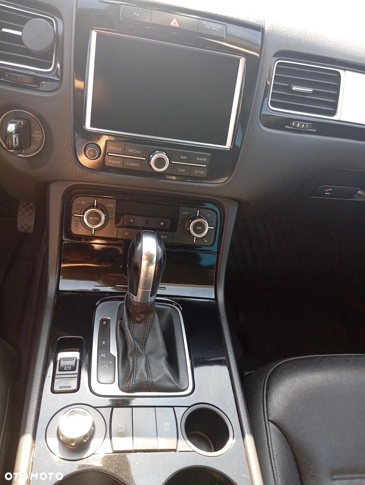 Volkswagen Touareg - 11