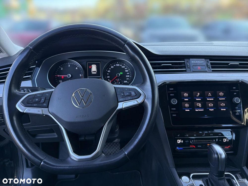 Volkswagen Passat - 14