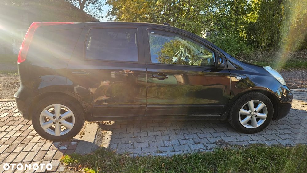 Nissan Note 2006 photo 2