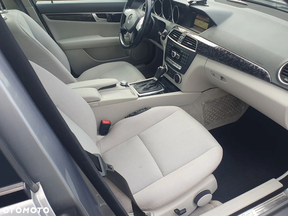 Mercedes-Benz Klasa C 200 (BlueEFFICIENCY) 7G-TRONIC - 9