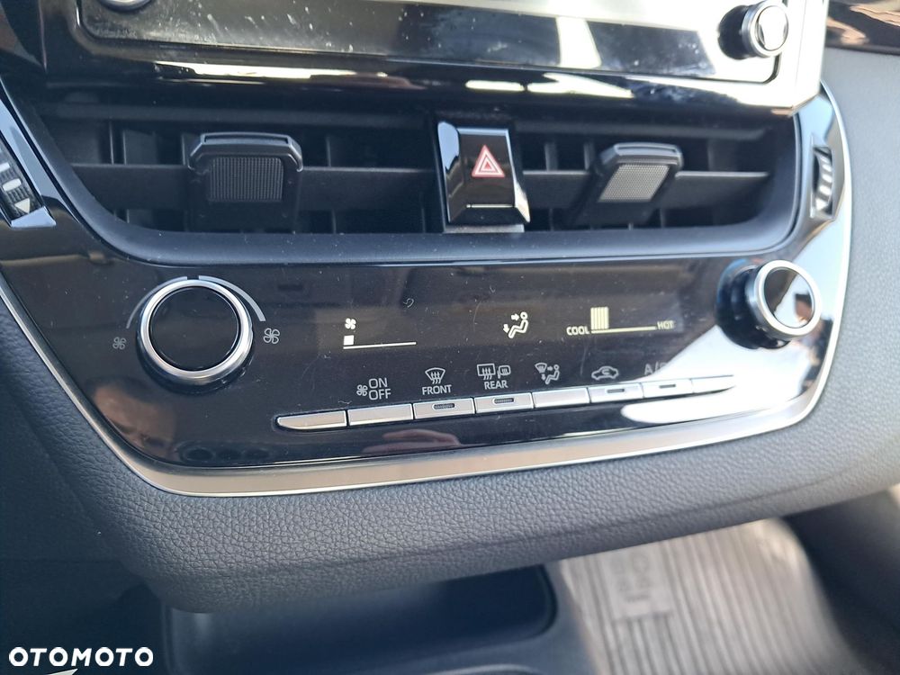 Toyota Corolla 1.5 Active - 19