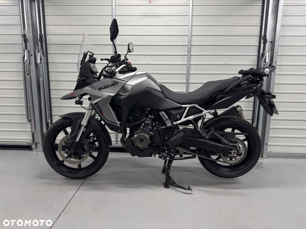Suzuki V-STROM - 8
