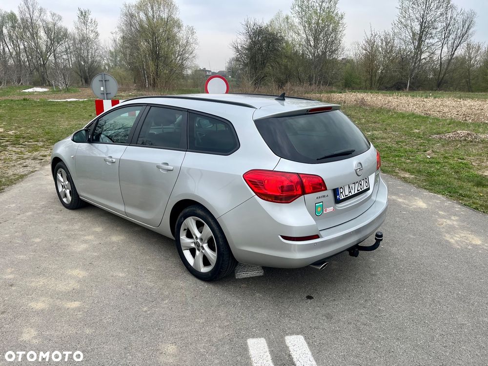 Opel Astra 1.4 Turbo Automatik 150 Jahre - 9
