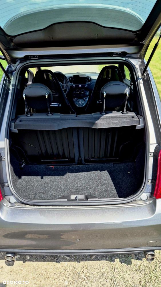 Abarth 695 - 21