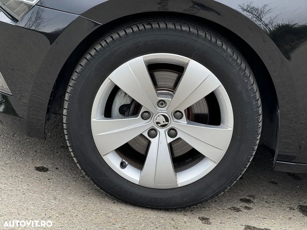 Skoda Superb 2.0 TDI DSG Active - 26