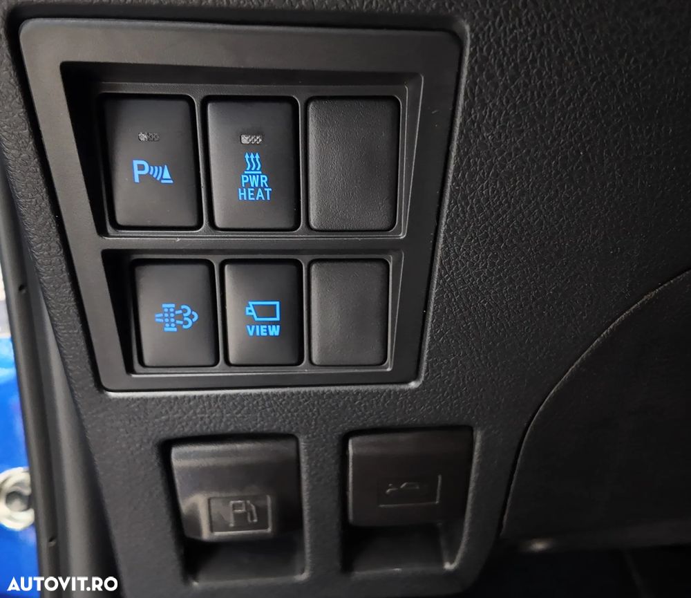 Toyota Hilux 2.8D 204CP 4x4 Double Cab AT GR Sport II - 22