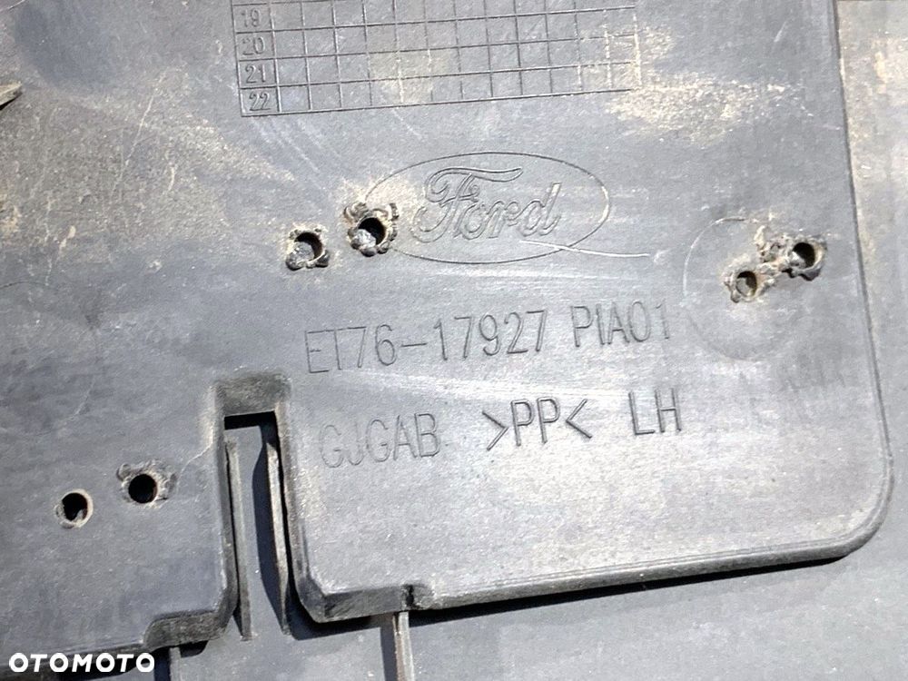 NAROŻNIK ZDERZAKA TYŁ LEWY  FORD TRANSIT COURIER B460 Nadwozie pełne/minivan 2014 - 2022 1.0 - 8