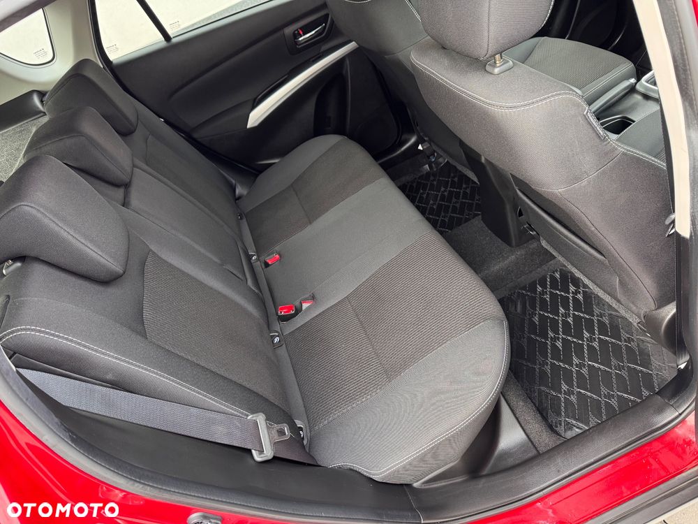 Suzuki SX4 S-Cross 1.0 T Premium - 25