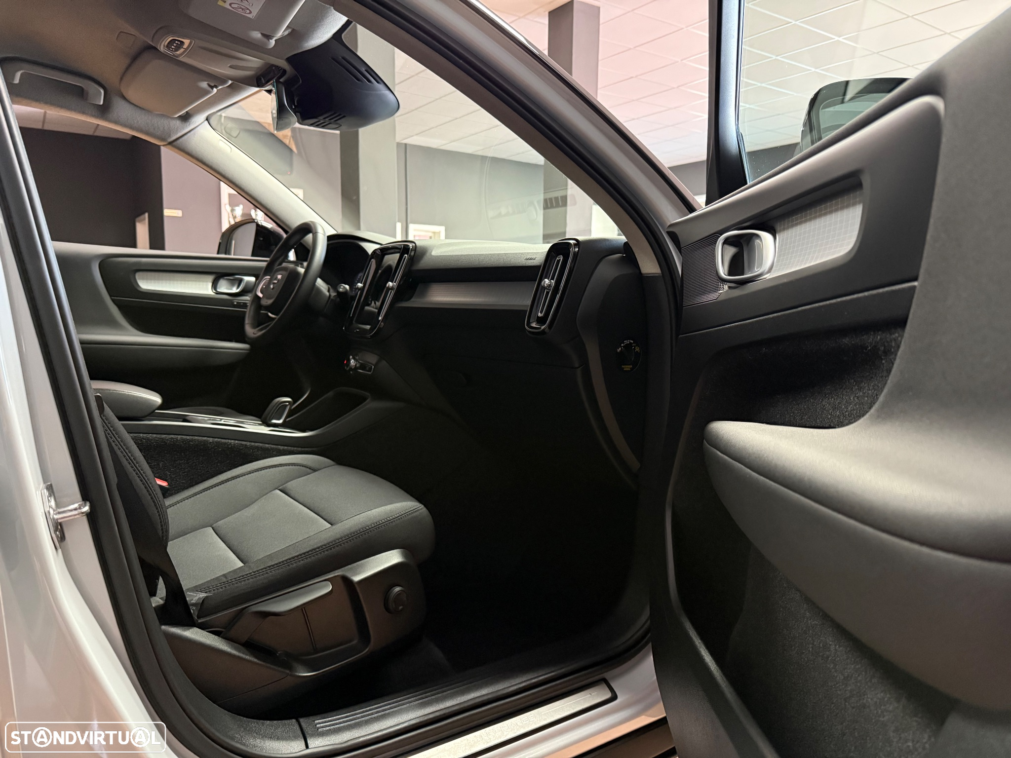 Volvo XC 40 1.5 T5 PHEV R-Design - 10