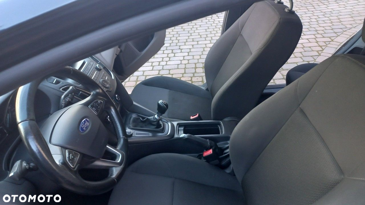 Ford Focus - 14
