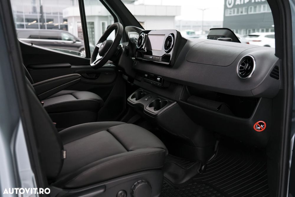 Mercedes-Benz Sprinter 319 CDI furgon - 24