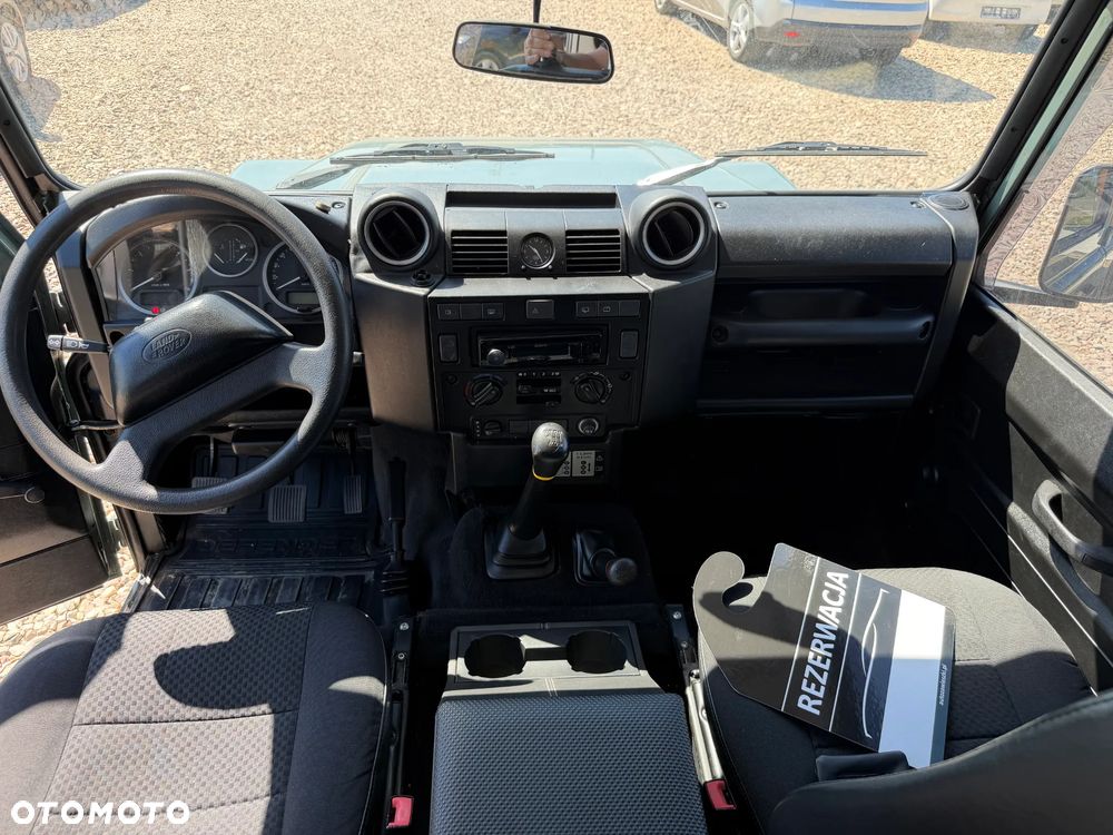 Land Rover Defender 2.4 TD4 S - 24