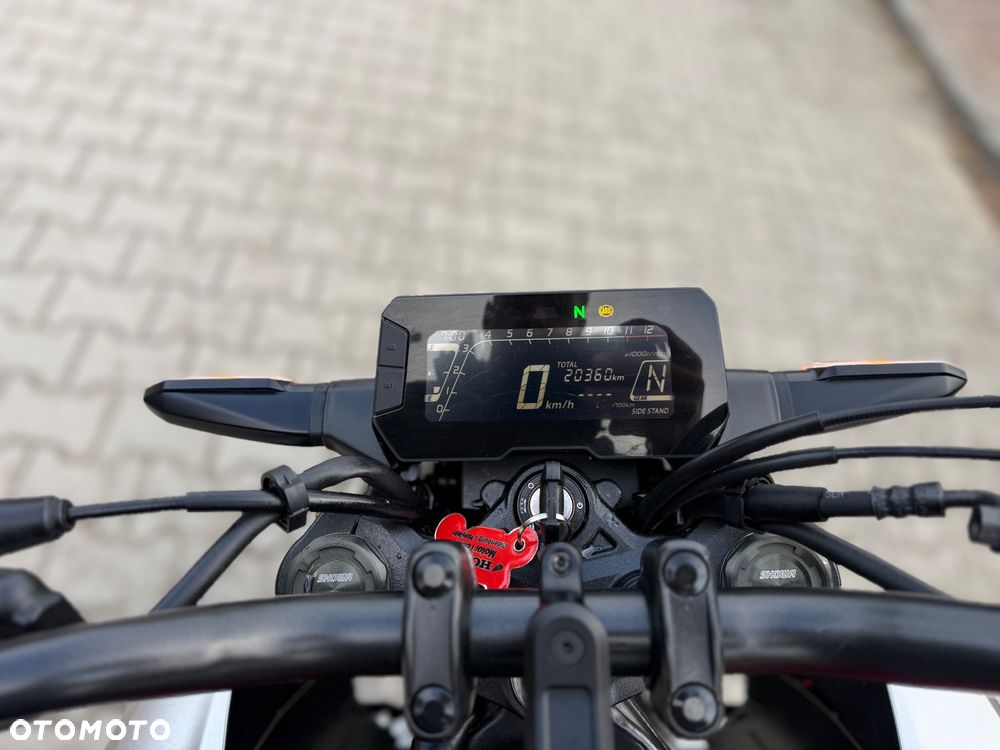 Honda CB - 23