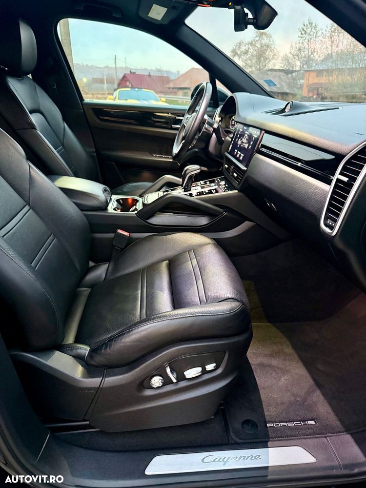 Porsche Cayenne Tiptronic S Platinum Edition - 9