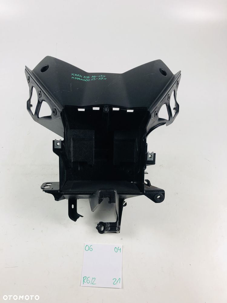 Yamaha 125 16-17 X-MAX 400 13-17 stelaż przód