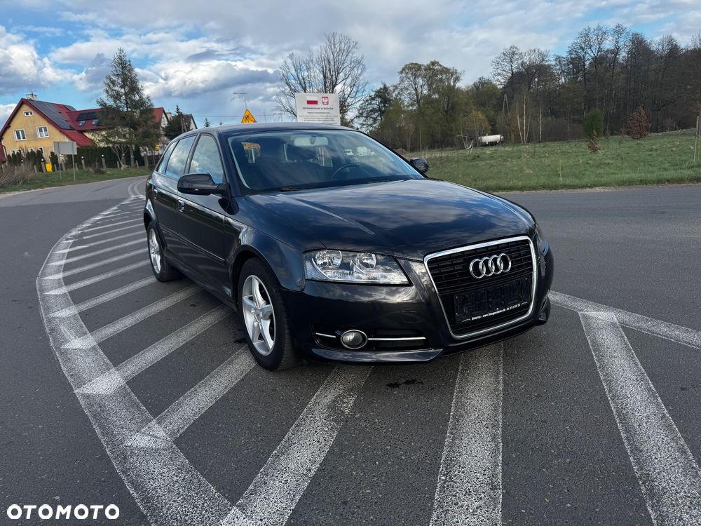 Audi A3 Sportback 1.6 Ambiente - 3