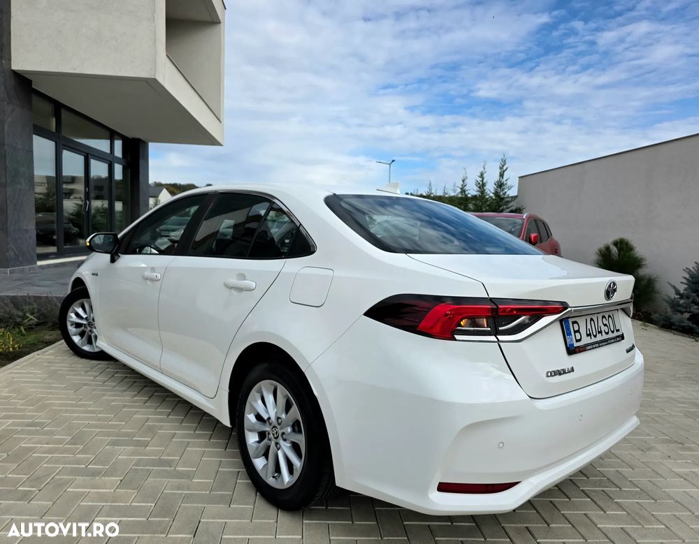 Toyota Corolla Sedan 1.8 HSD Dynamic - 8