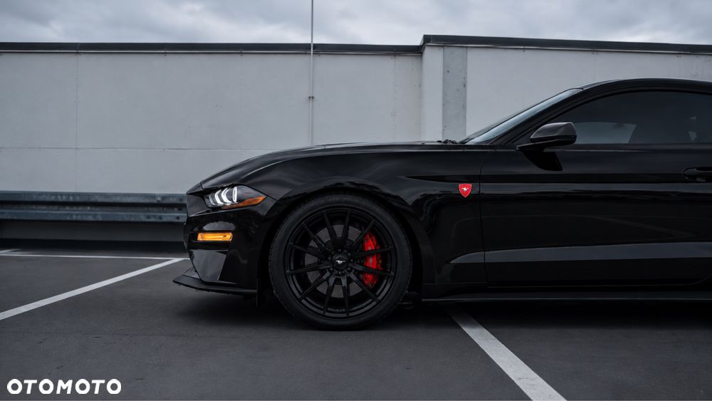 Ford Mustang - 8