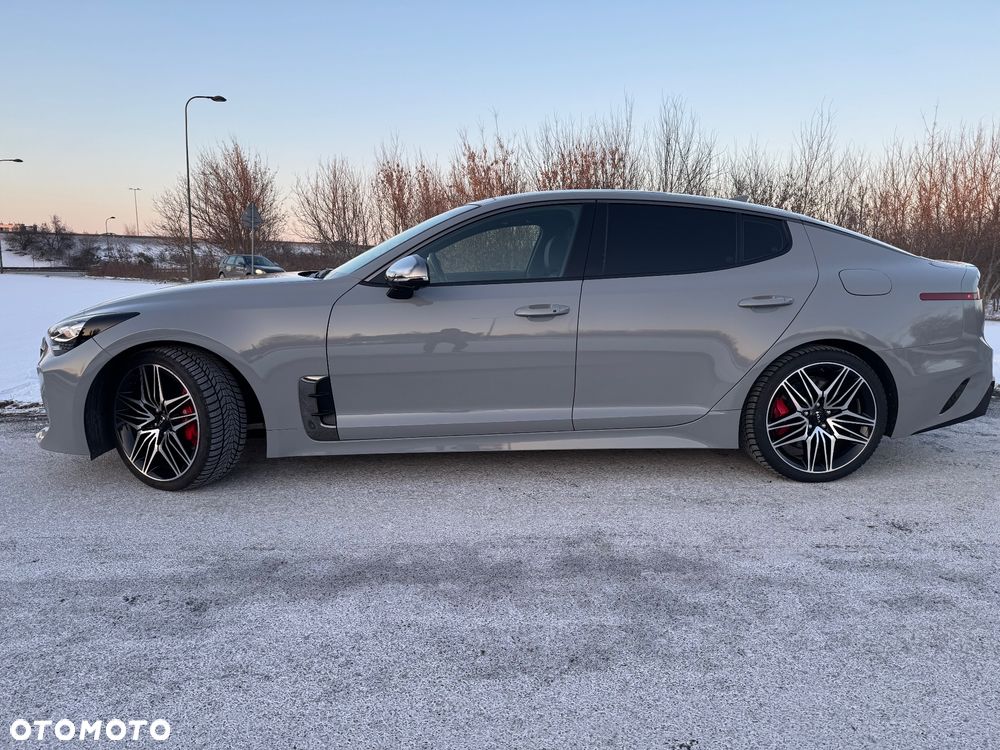 Kia Stinger - 6