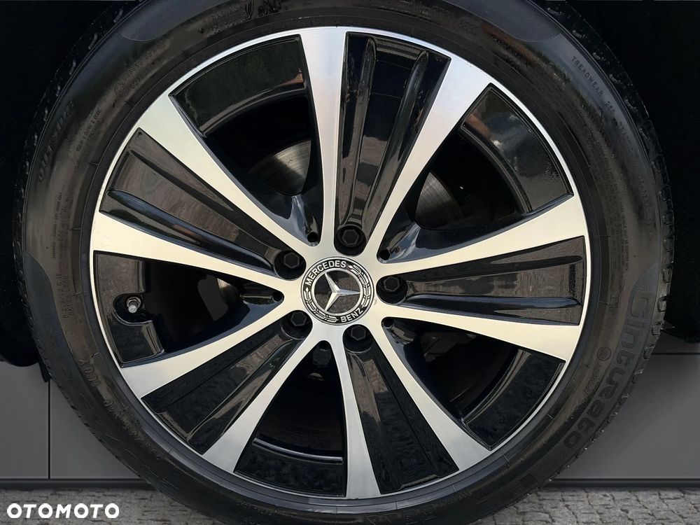 Mercedes-Benz Klasa E 220 d 4-Matic Exclusive - 35