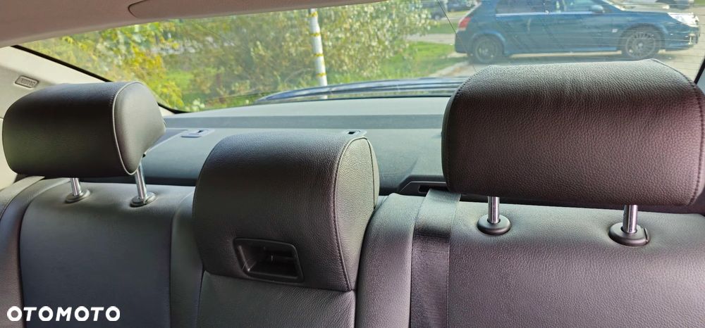 BMW Seria 5 530xi - 29