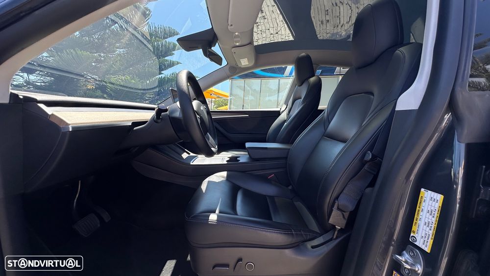 Tesla Model Y Long Range Tração Integral - 24