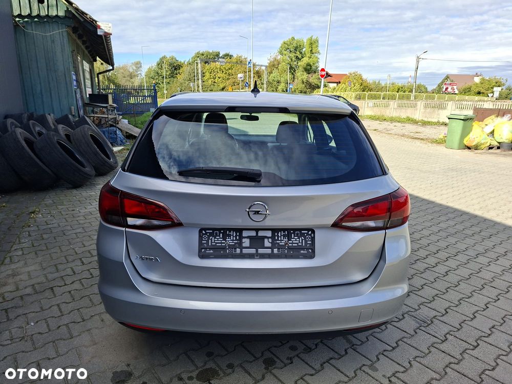 Opel Astra - 4