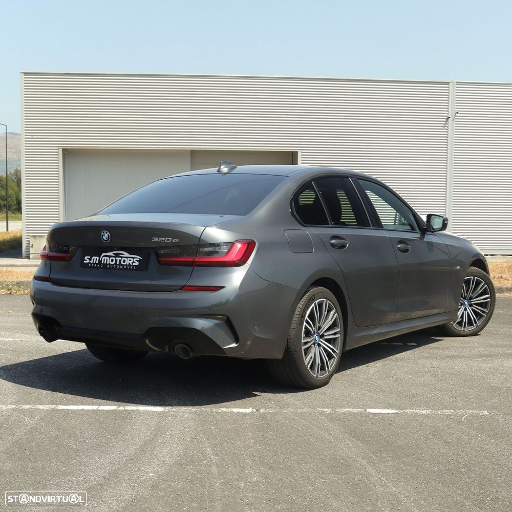 BMW 320 e Pack M Auto - 3