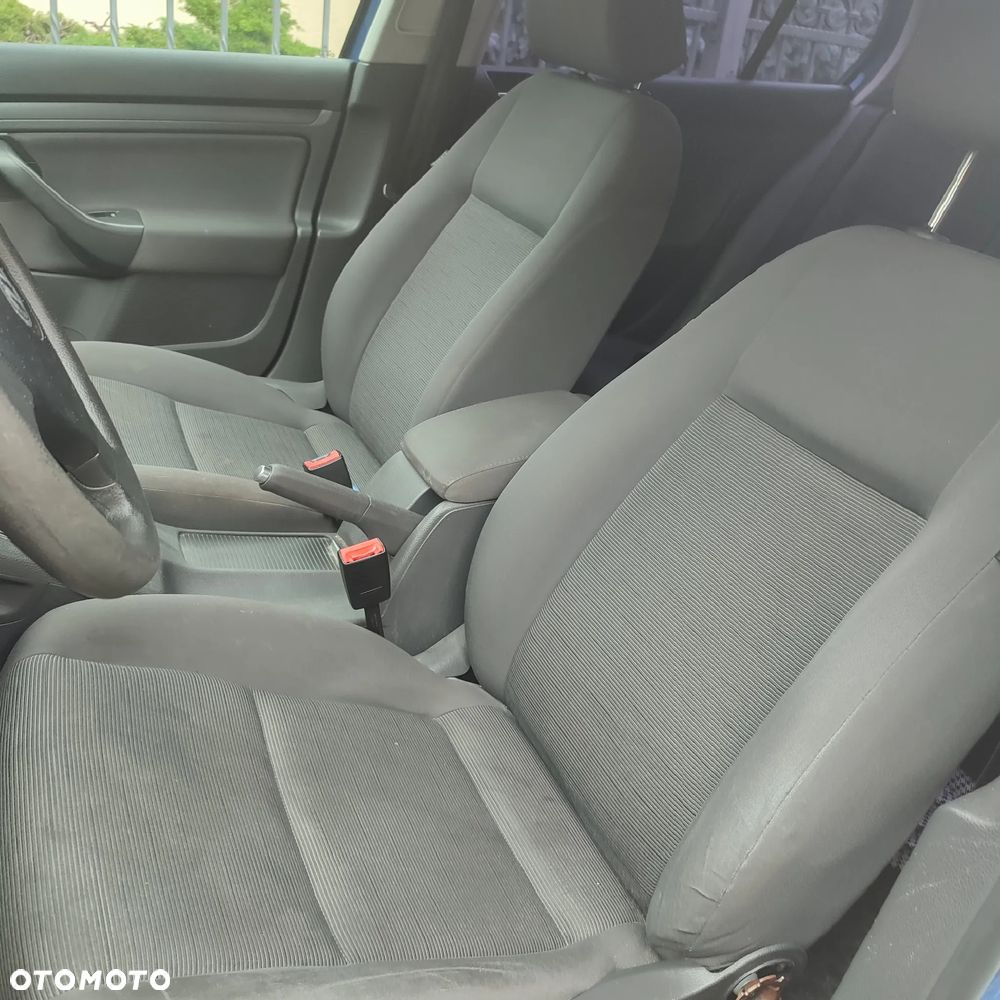 Volkswagen Golf 1.6 Trendline - 6