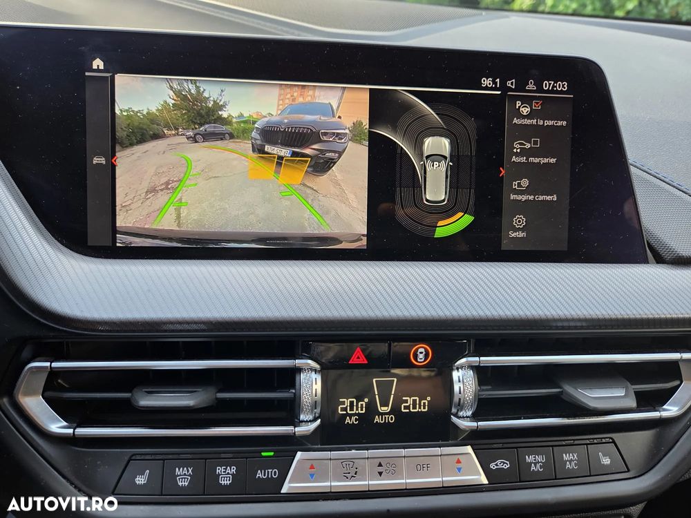 BMW 1 Series 2023 — imagine 5