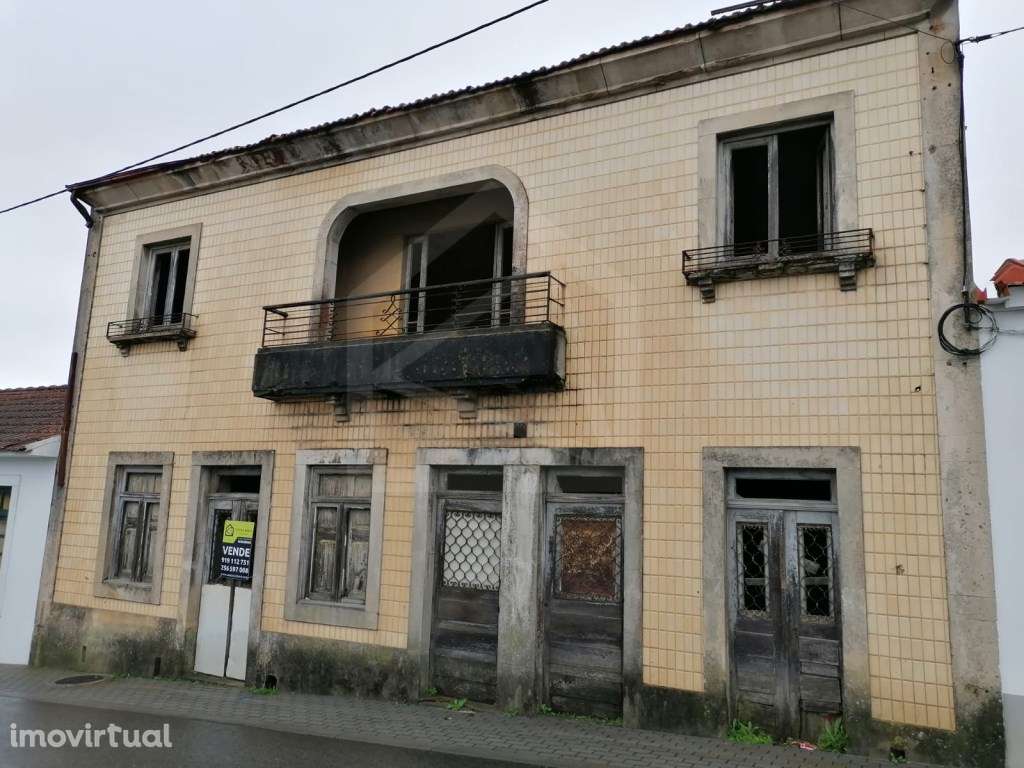 Moradia para Restauro + Terreno Urbano em Paços de Brandão, Santa M... - Grande imagem: 5/11