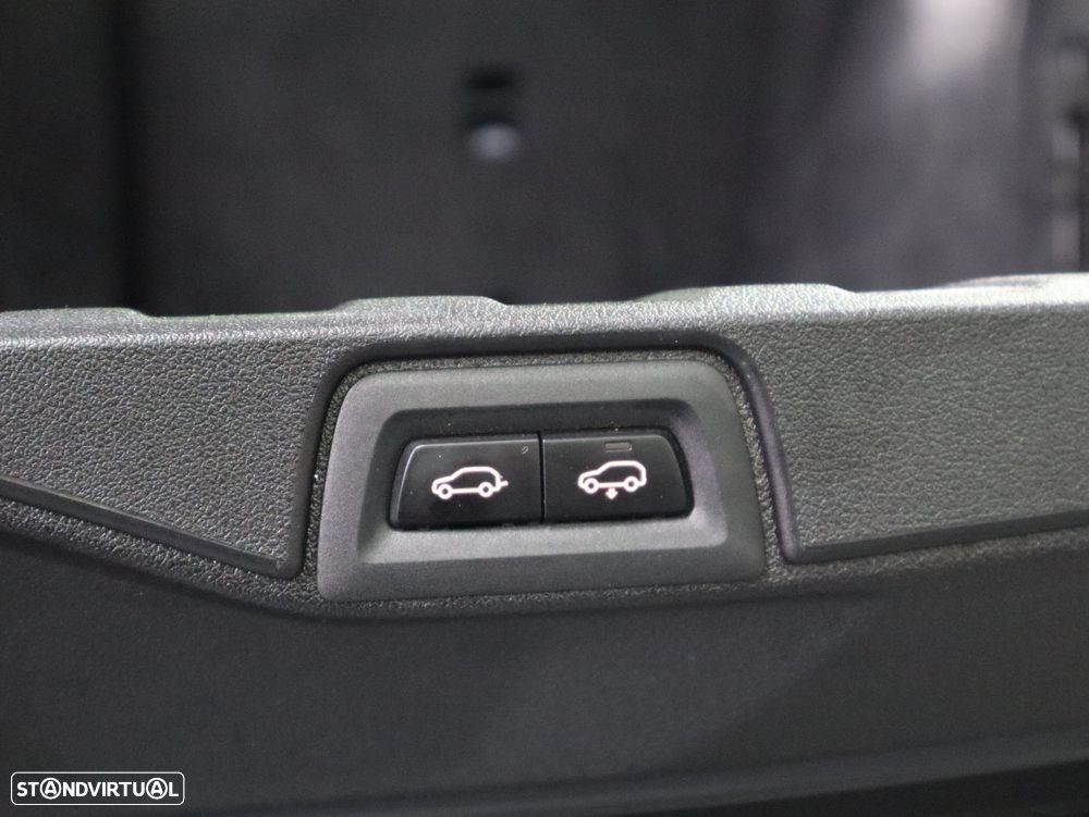 BMW X5 xDrive45e - 33