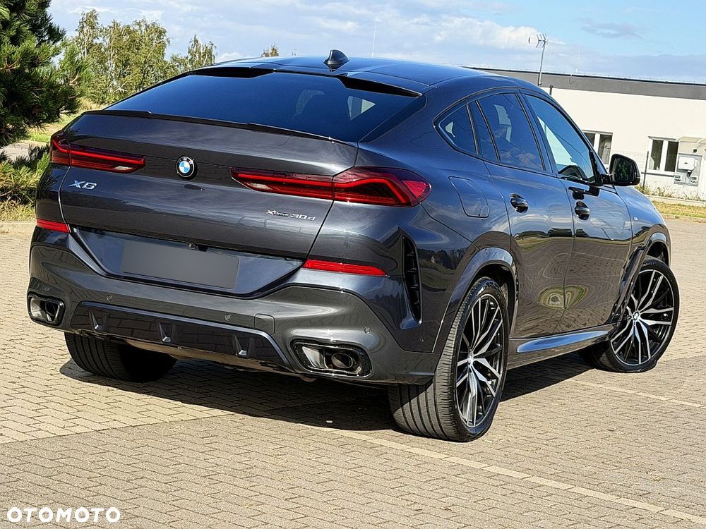 BMW X6 - 12