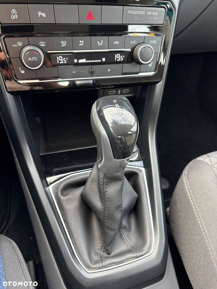 Volkswagen T-Cross - 22