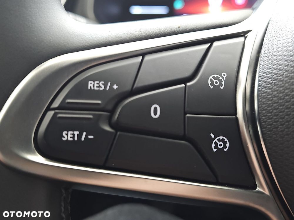 Renault Clio 1.0 TCe Evolution - 21