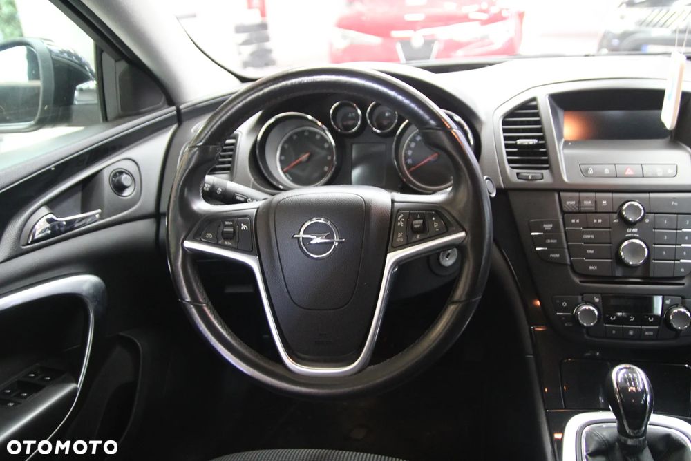 Opel Insignia 2.0 T Cosmo 4x4 - 11