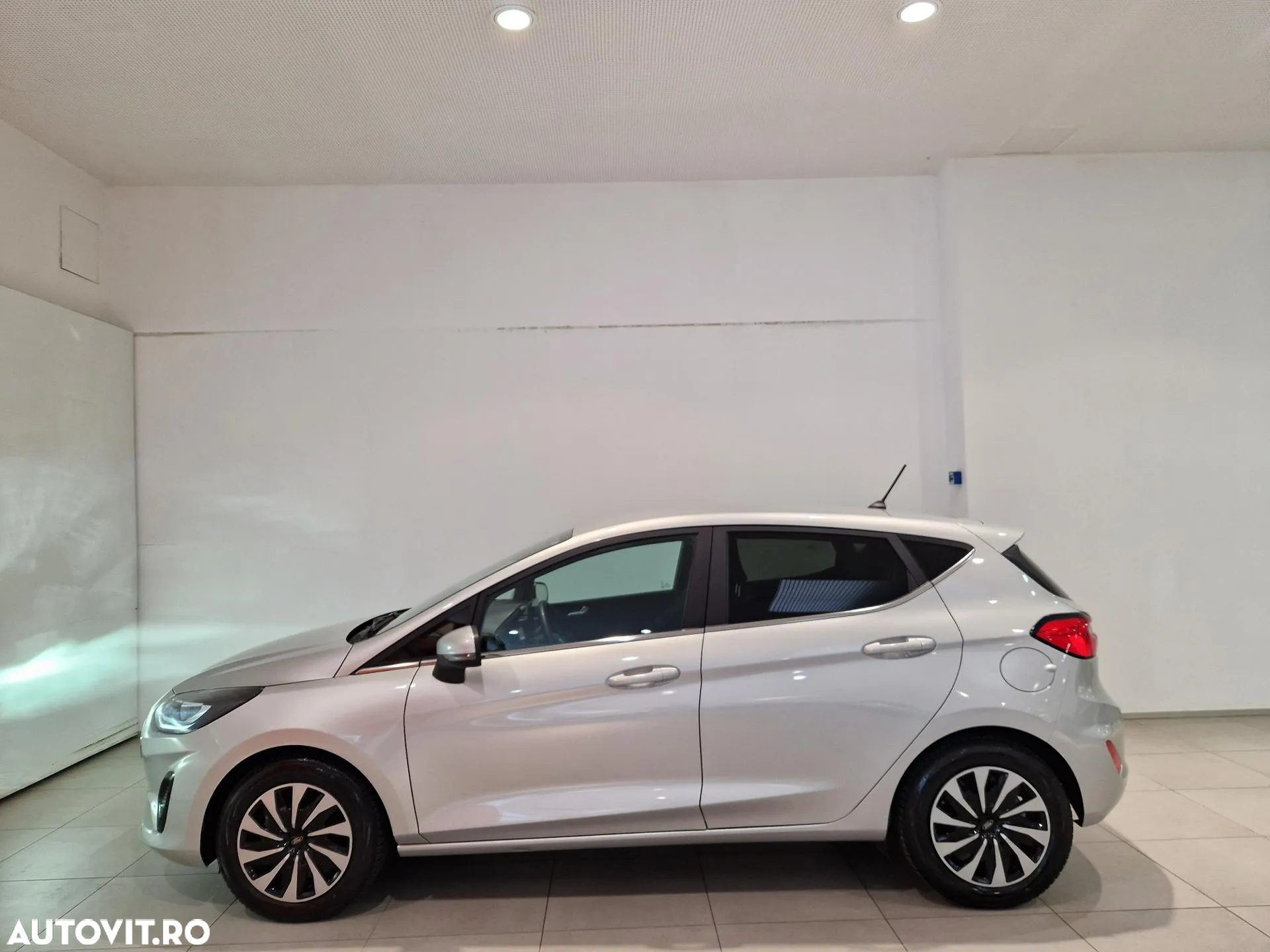 Ford Fiesta 1.0 EcoBoost 7DCT mHEV Titanium - 8