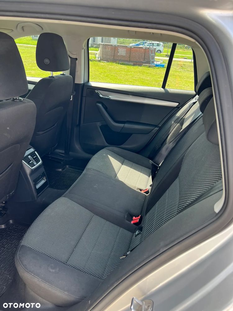 Skoda Octavia 2.0 TDI Ambition - 10