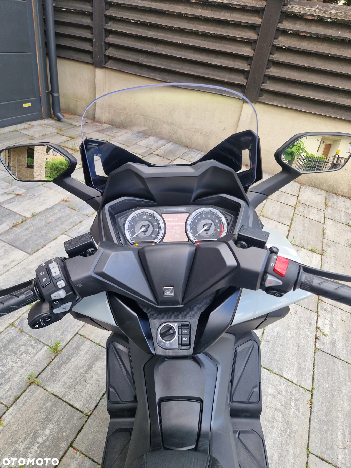 Honda NSS - 2