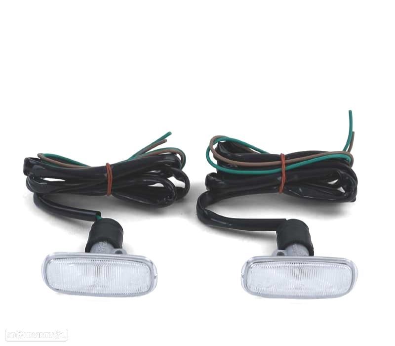 PISCAS LATERAIS AUDI BLANCO - 3