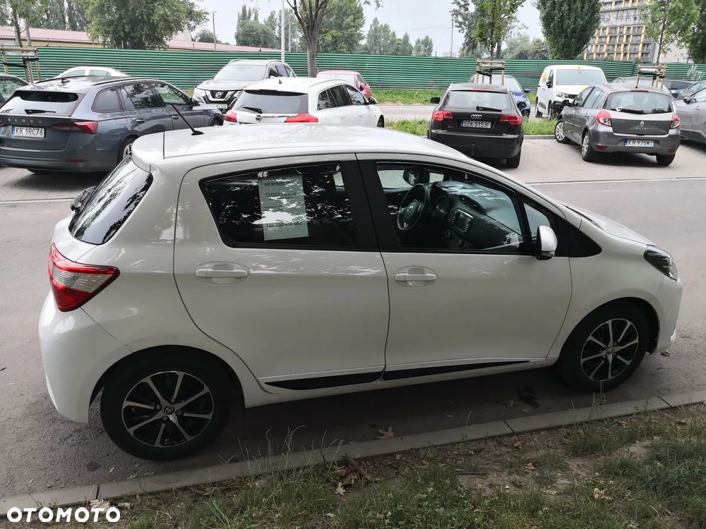 Toyota Yaris Hybrid 100 Premium EU6 - 10