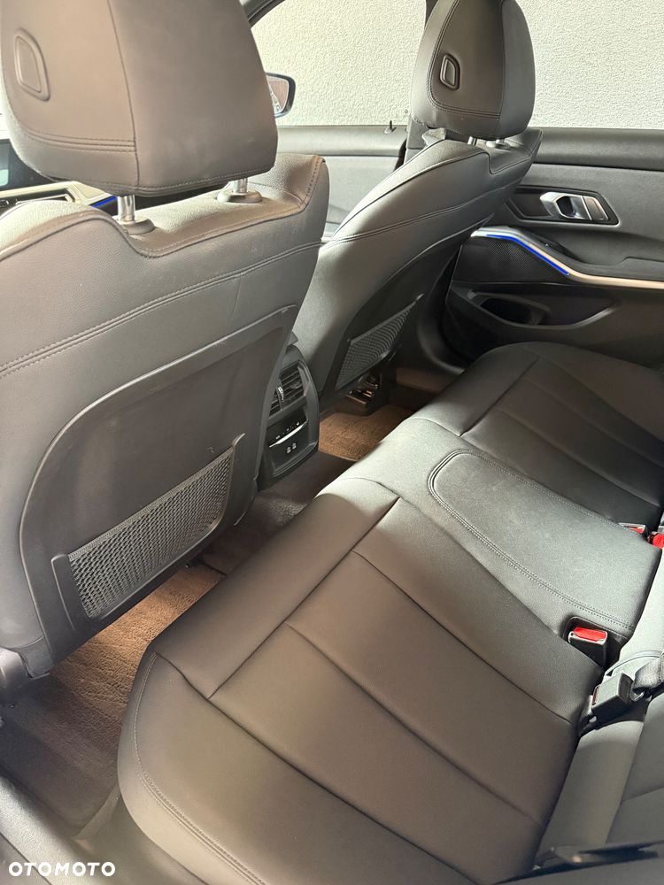 BMW Seria 3 - 22