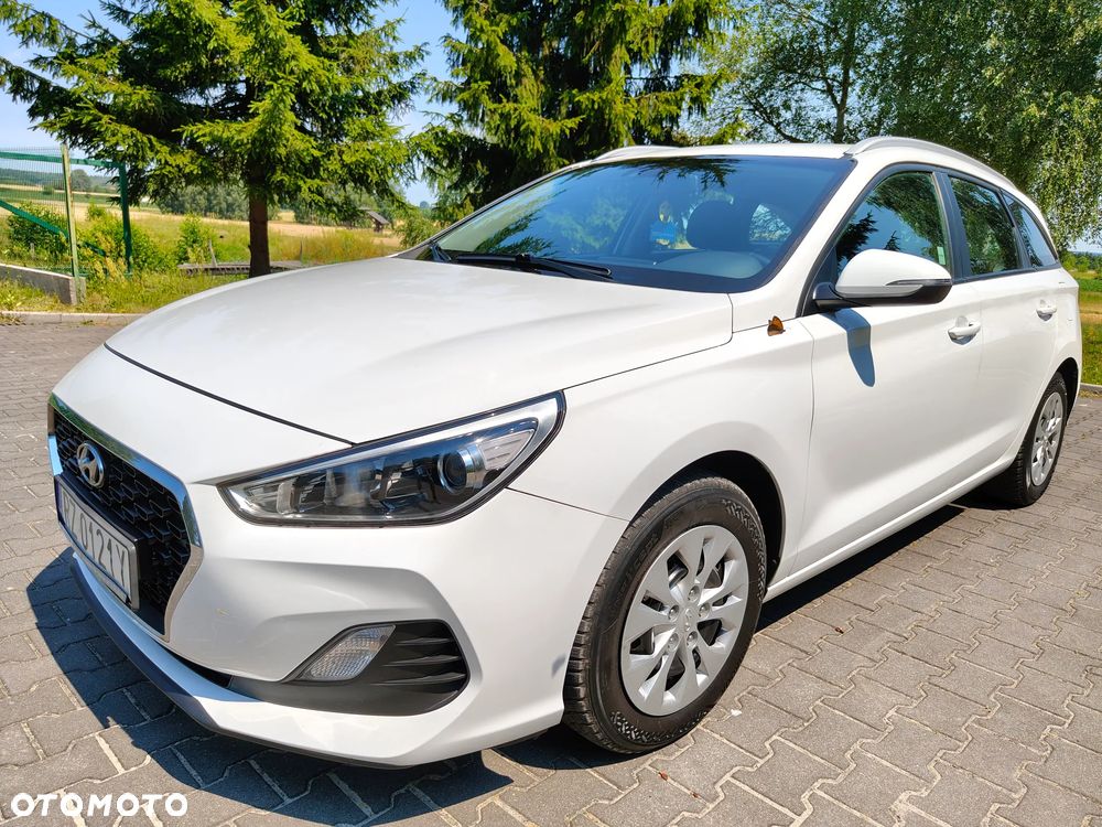 Hyundai i30 1.6 D Classic + - 32